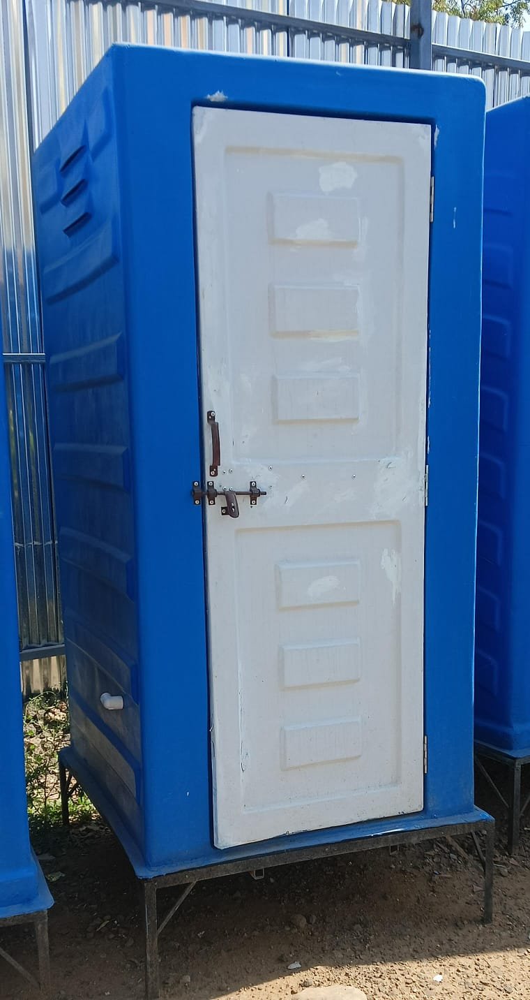 FRP Portable Toilet 18