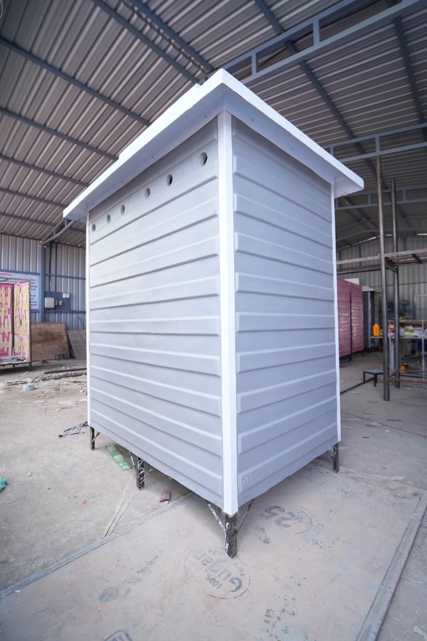 Portable Urinals 13