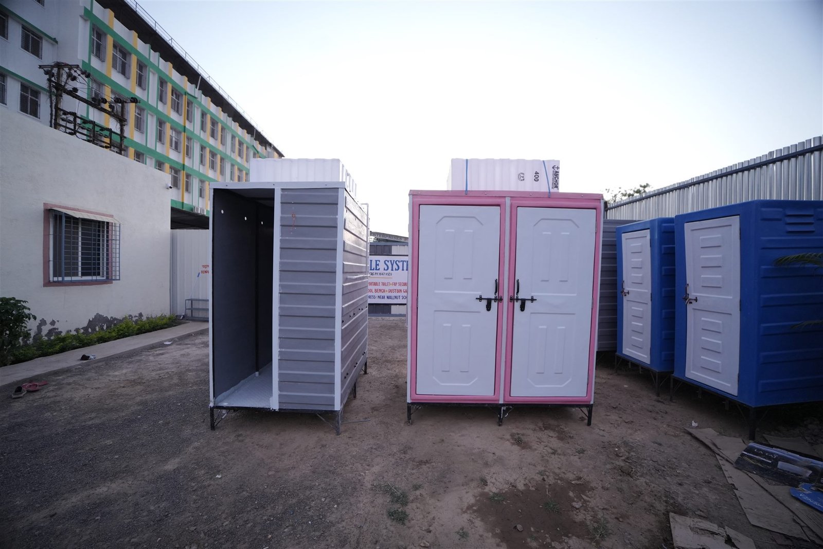 Portable Urinals 5